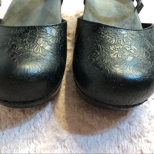Dansko Mary Jane Sam 39